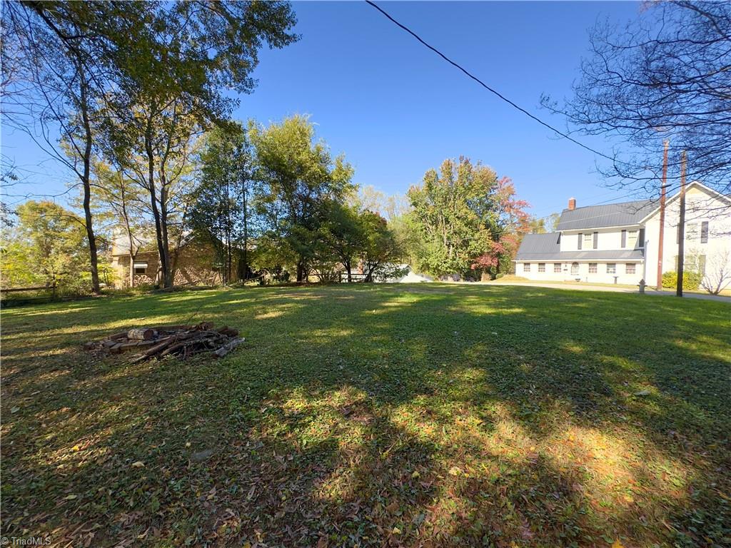 110 Harris Avenue, Elkin