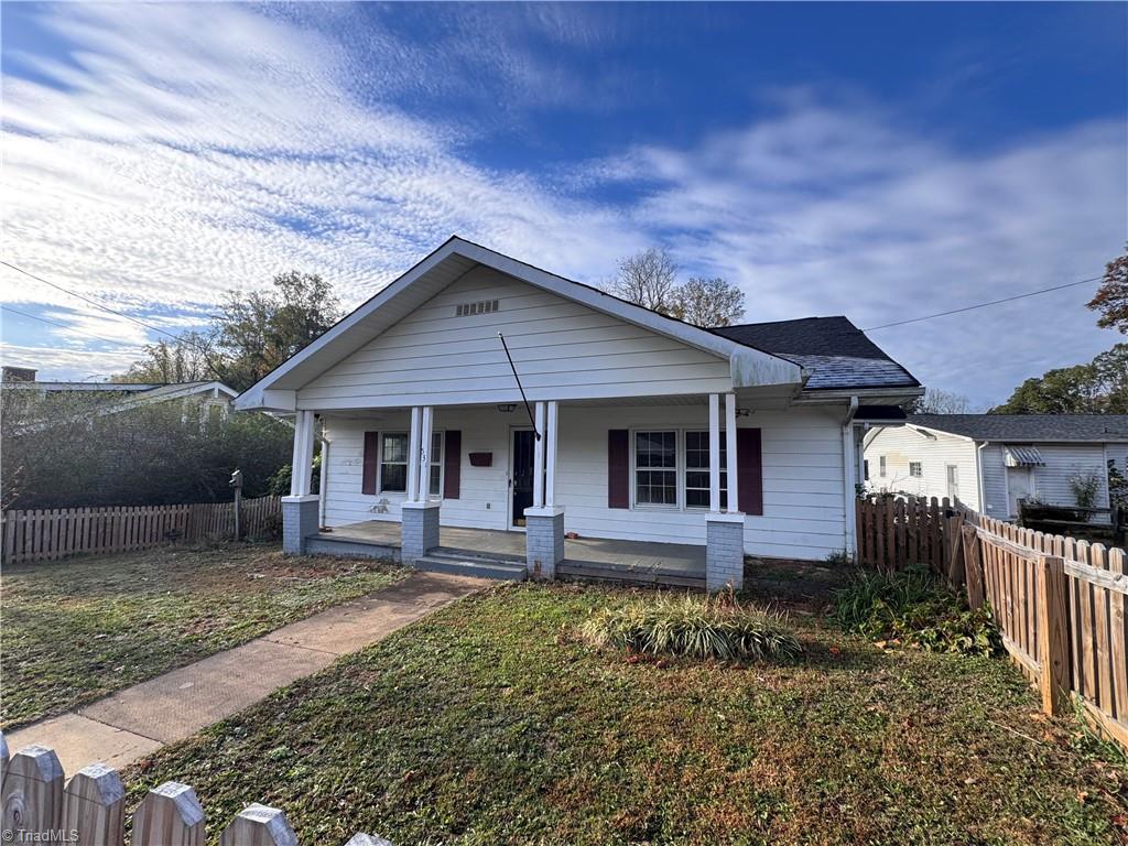 531 Elk Spur Street
