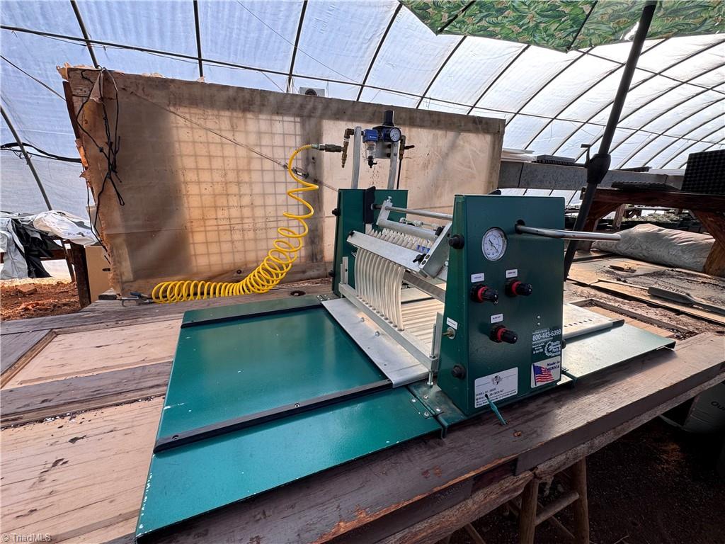 8660 Austin Traphill Road