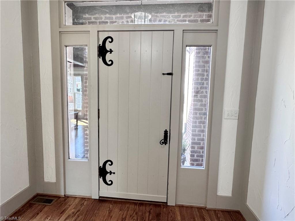 104 Westhaven Circle, Winston-Salem