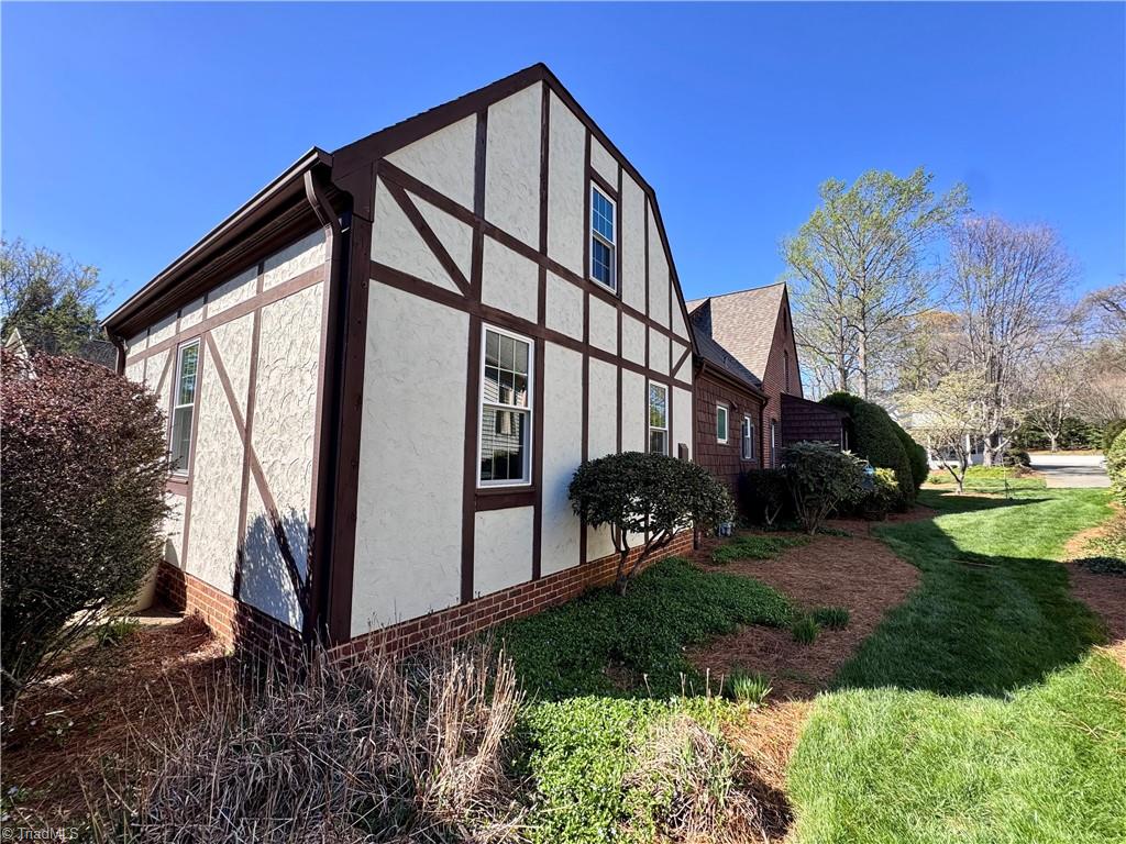 104 Westhaven Circle, Winston-Salem