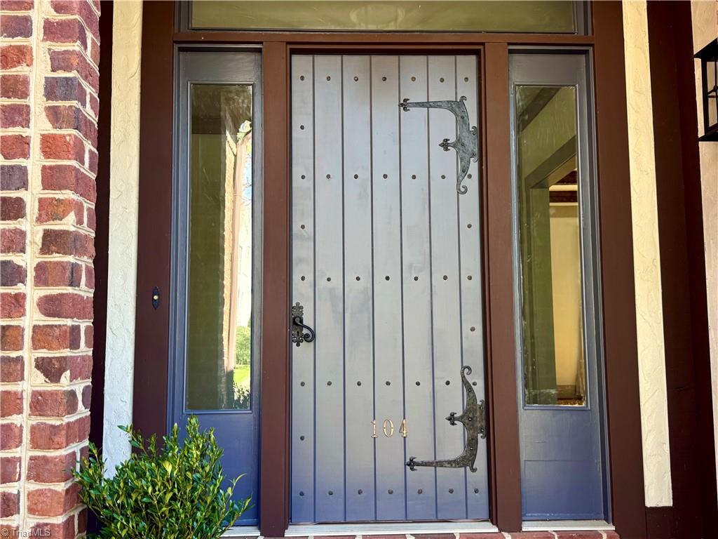 104 Westhaven Circle, Winston-Salem