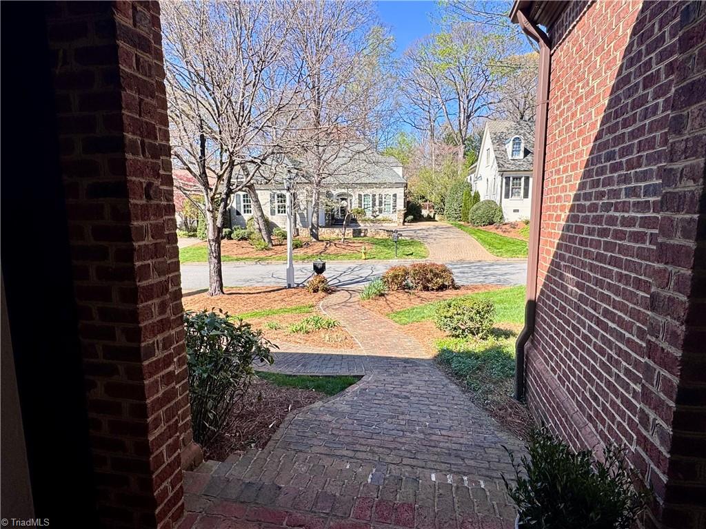 104 Westhaven Circle, Winston-Salem
