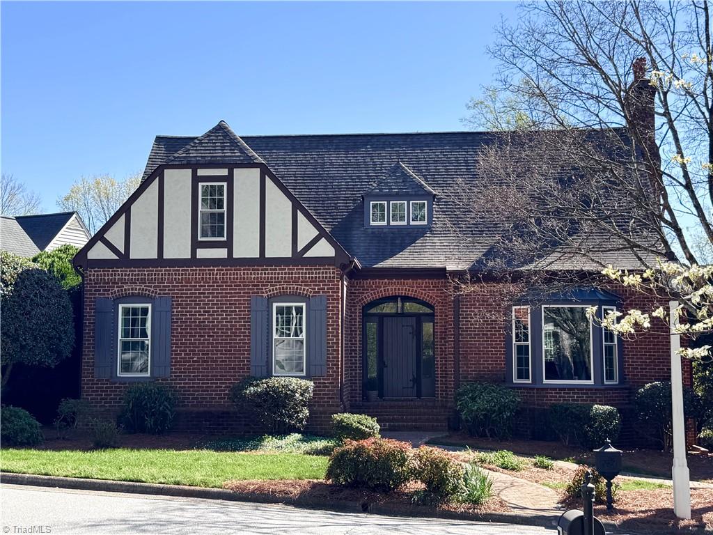 104 Westhaven Circle, Winston-Salem