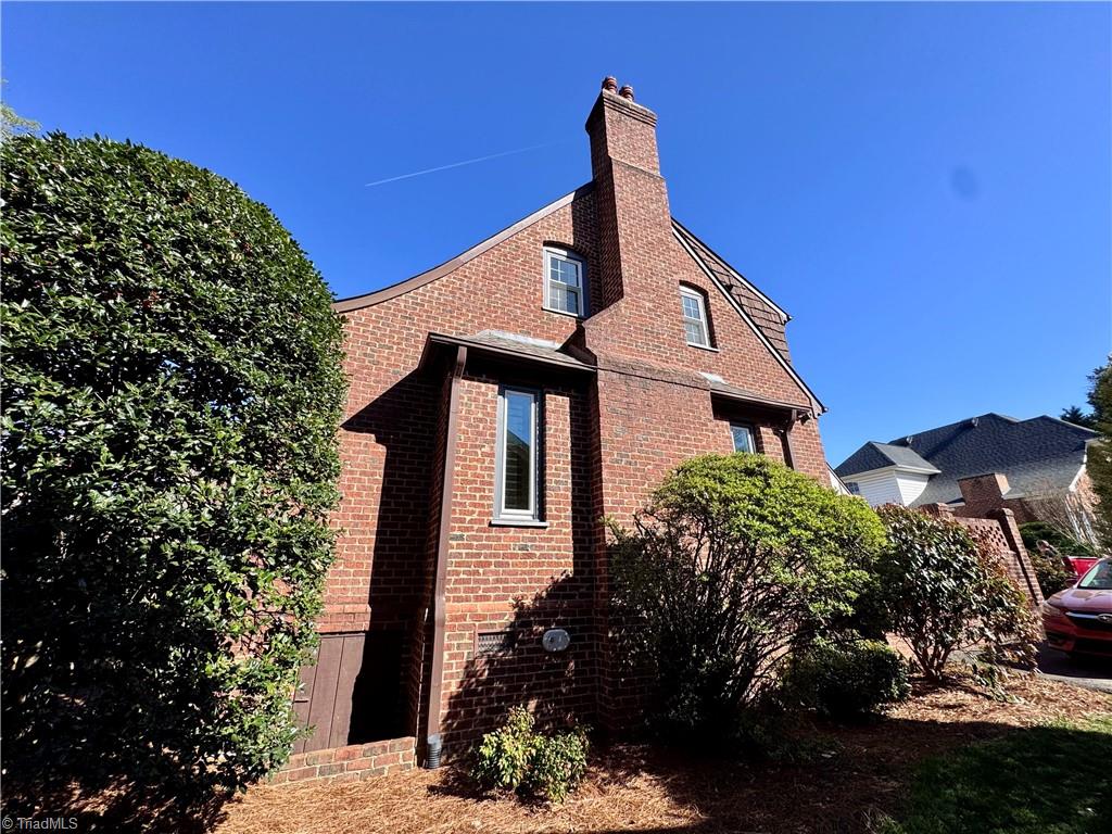 104 Westhaven Circle, Winston-Salem