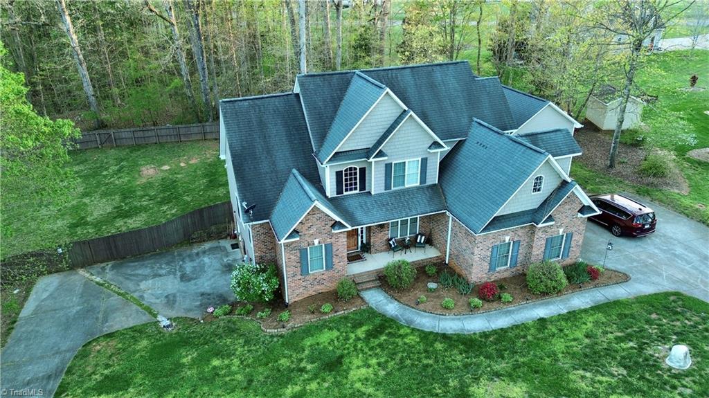 2130 Walnut Crossing Run