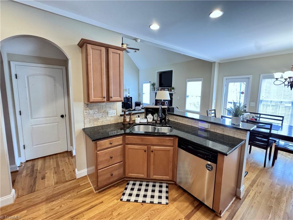 2130 Walnut Crossing Run