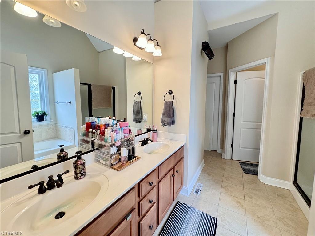 2130 Walnut Crossing Run