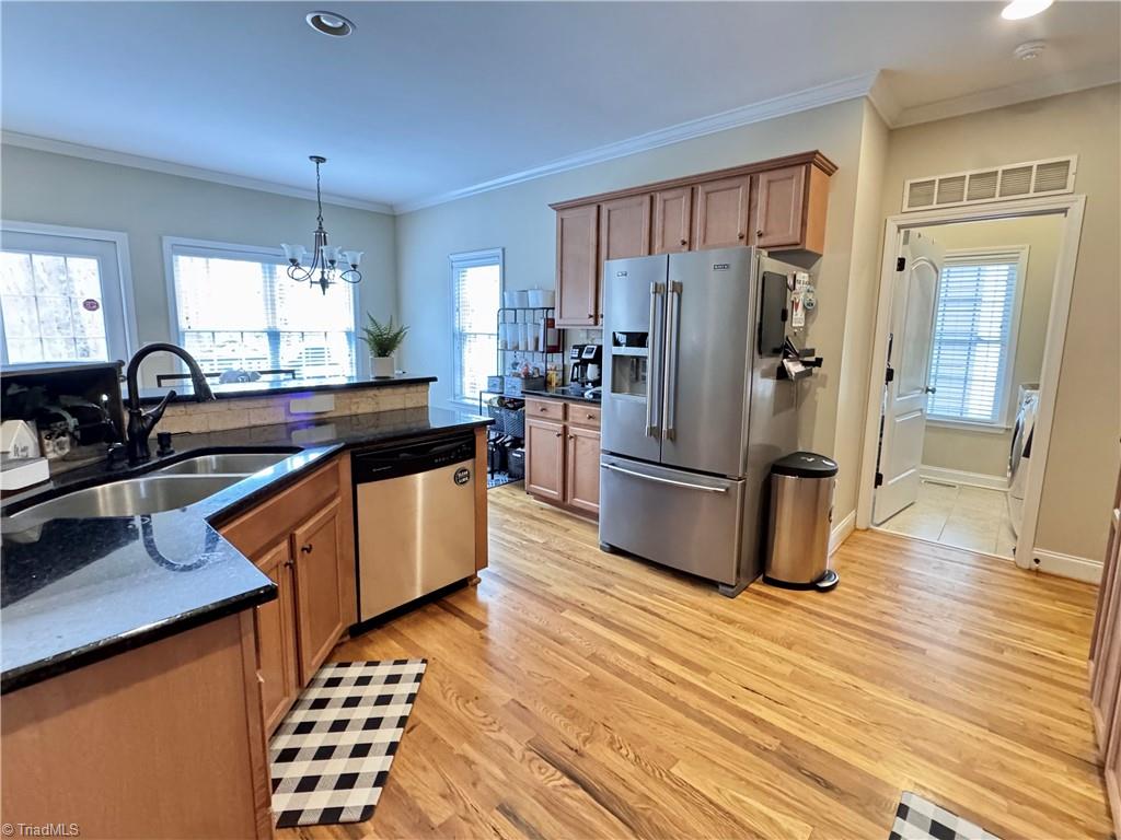 2130 Walnut Crossing Run