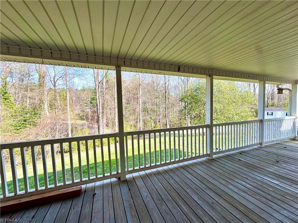 184 Silver Pine Trail