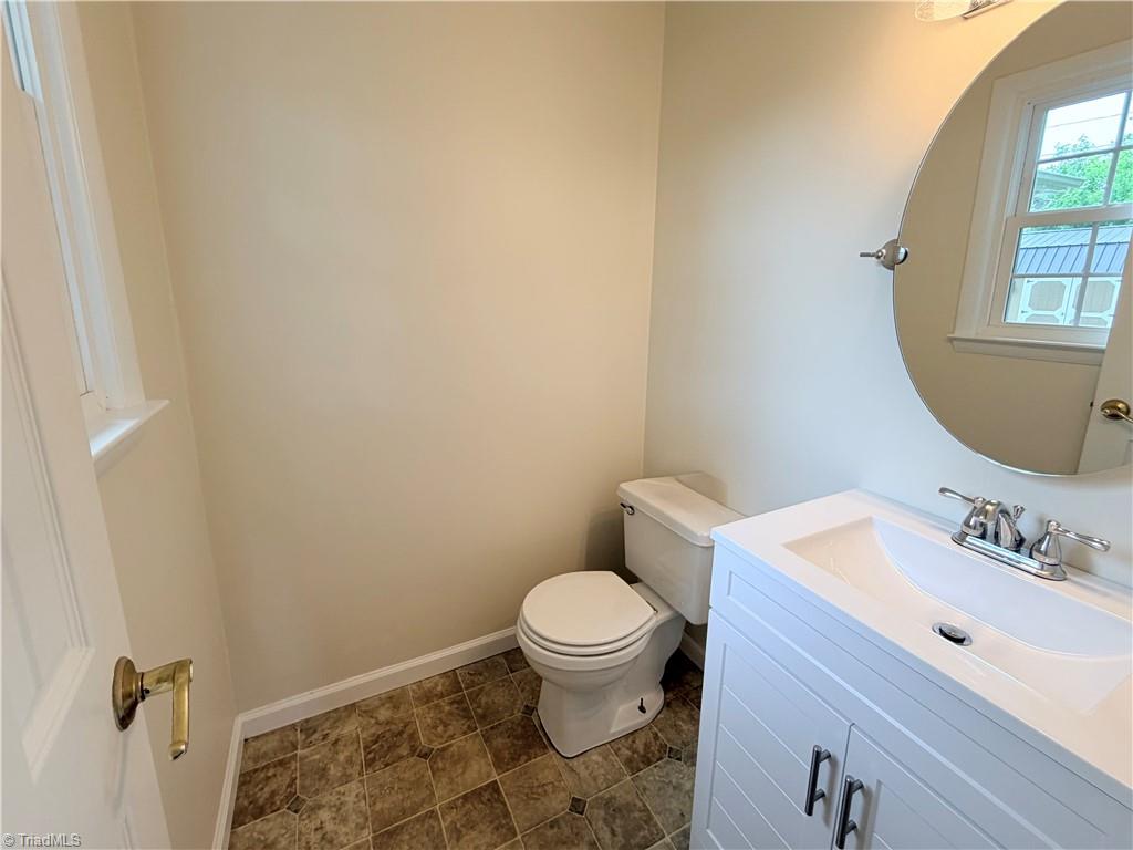 3216 Country View Road