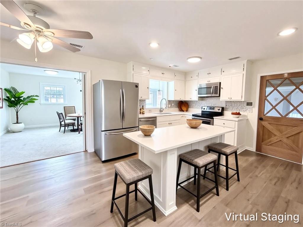 3216 Country View Road