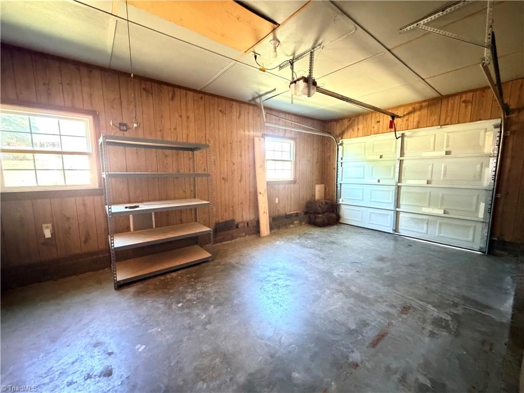 3216 Country View Road