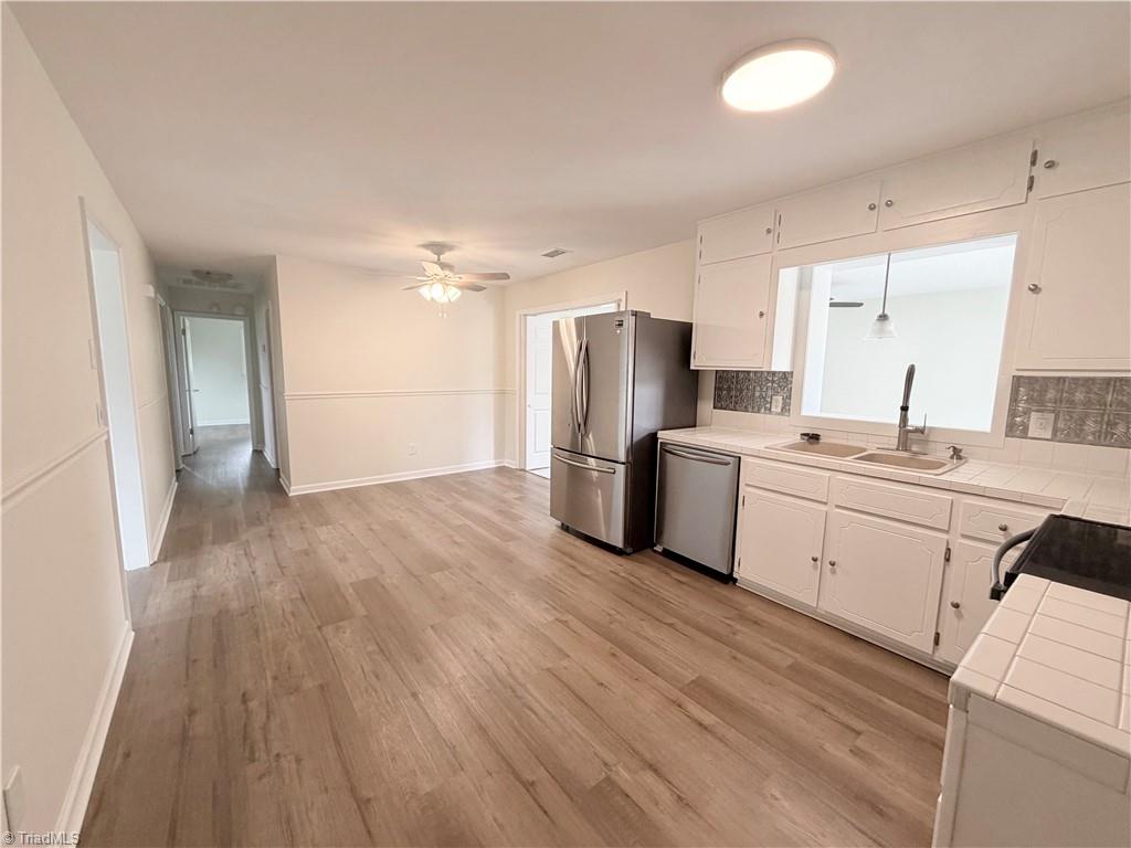 3216 Country View Road