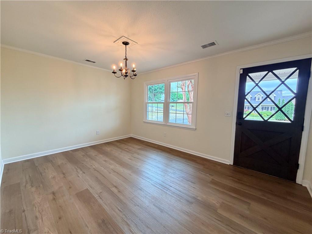 3216 Country View Road
