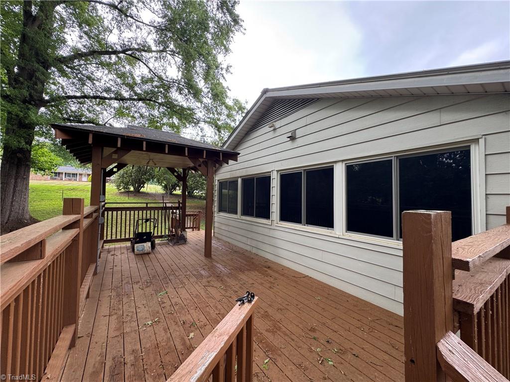 181 Johnson Ridge Road