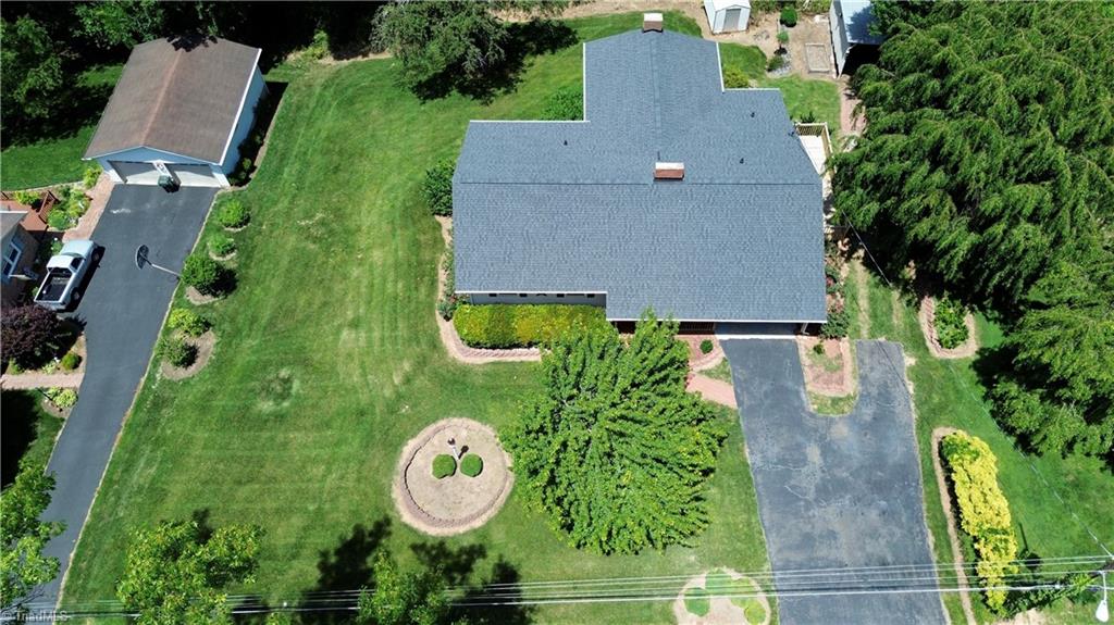176 Robin Road