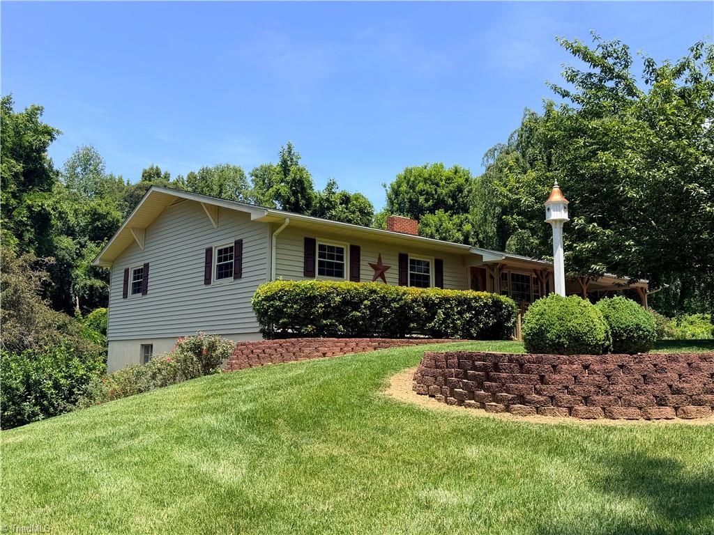 176 Robin Road
