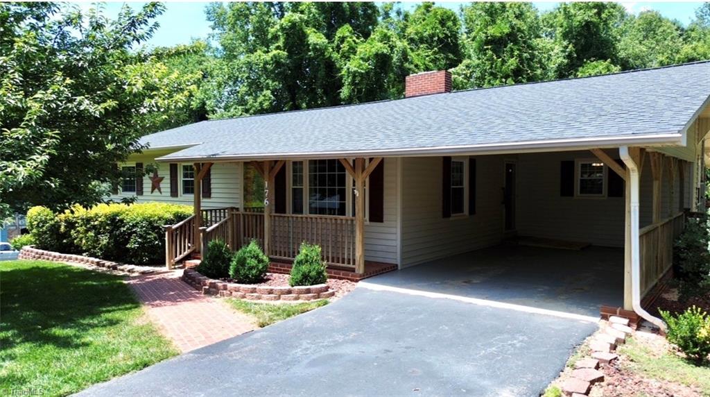 176 Robin Road