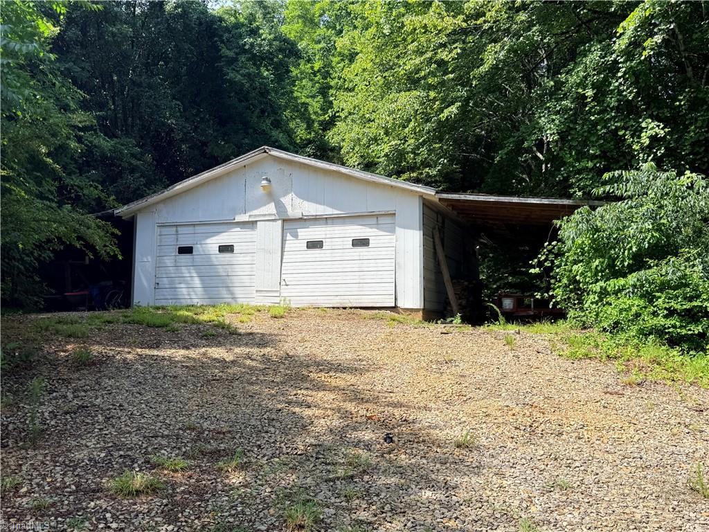 2297 Austin Traphill Road