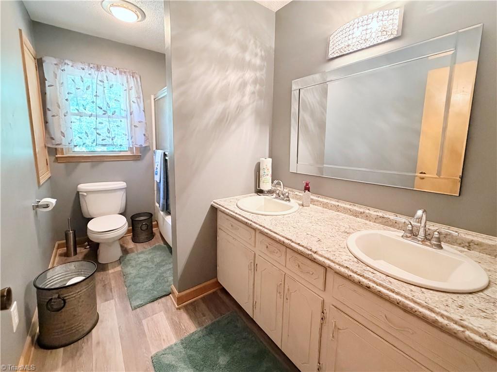 222 Timberlake Trail
