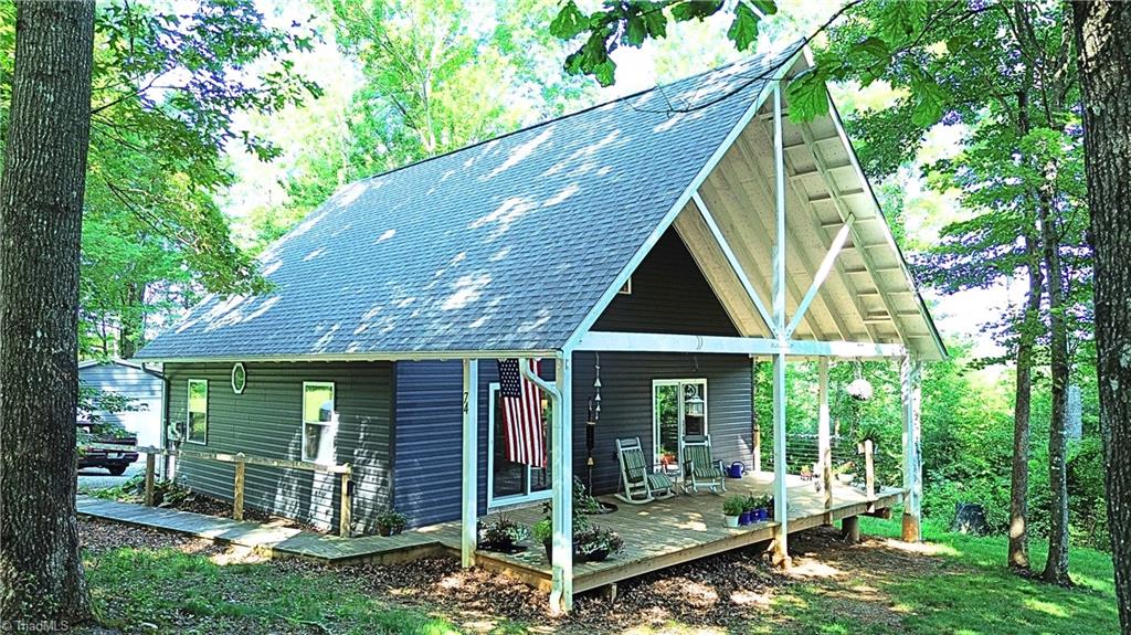 74 Forest Lane