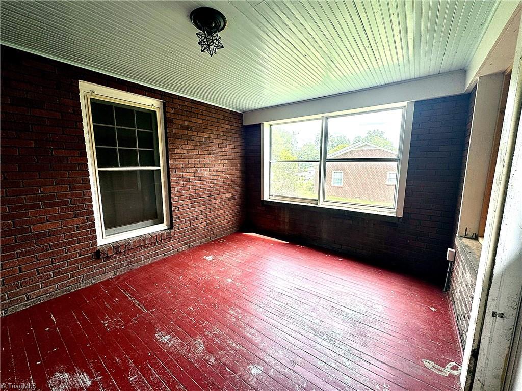 441 Elk Spur Street