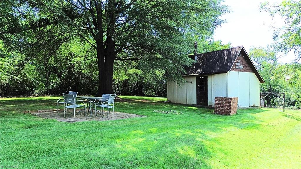 226 White Plains Road