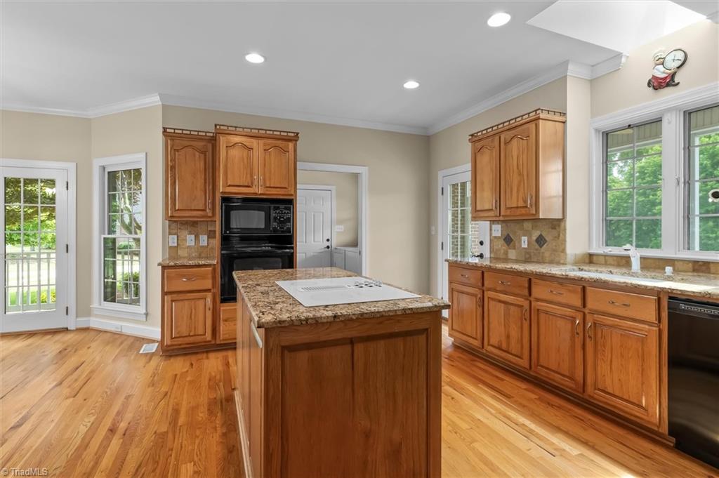 1148 Town N Country Drive