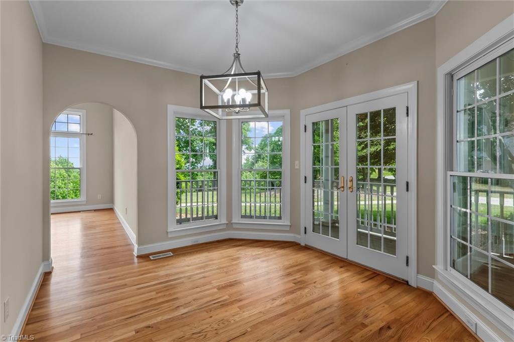 1148 Town N Country Drive