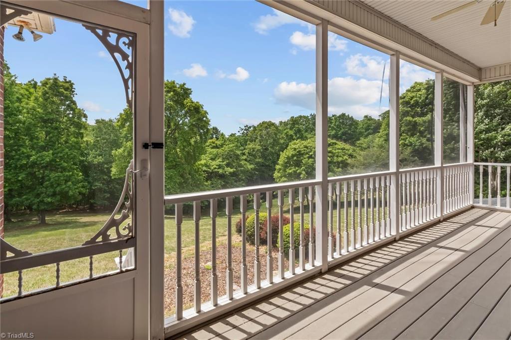 1148 Town N Country Drive