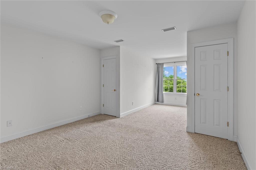 1148 Town N Country Drive