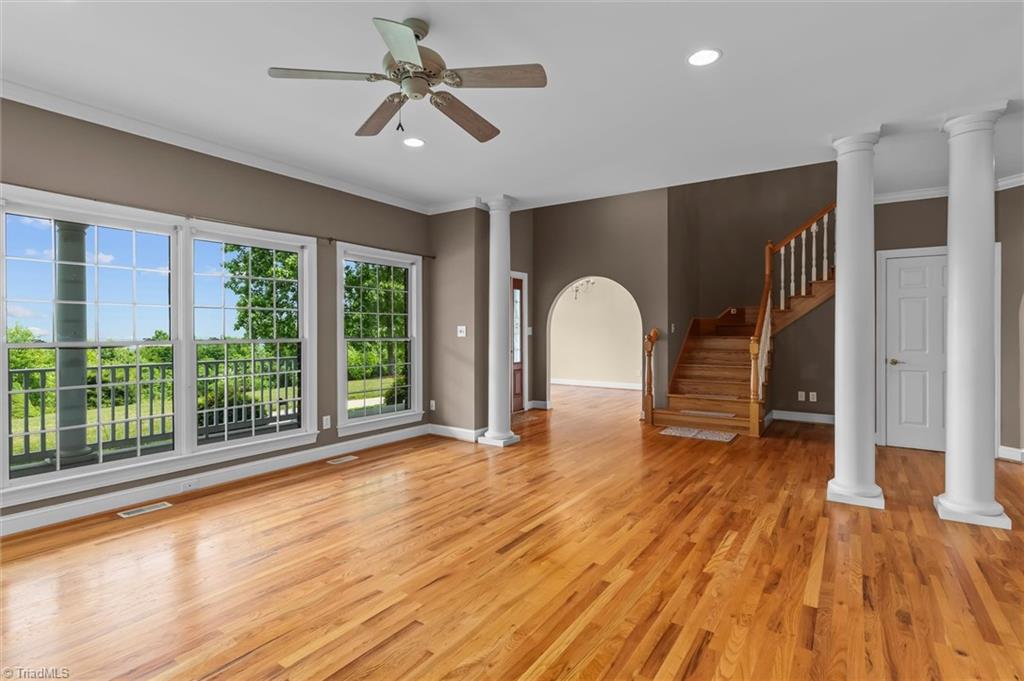 1148 Town N Country Drive