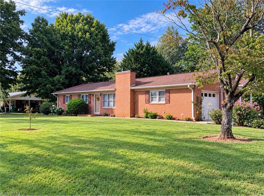 776 Country Club Drive