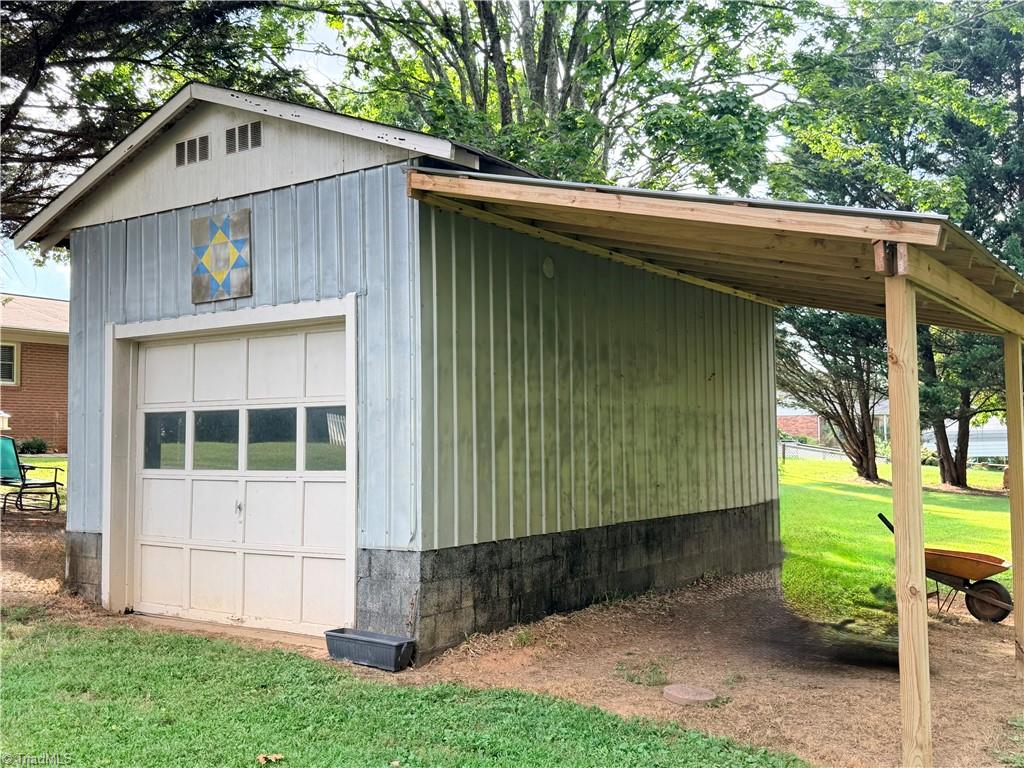 776 Country Club Drive