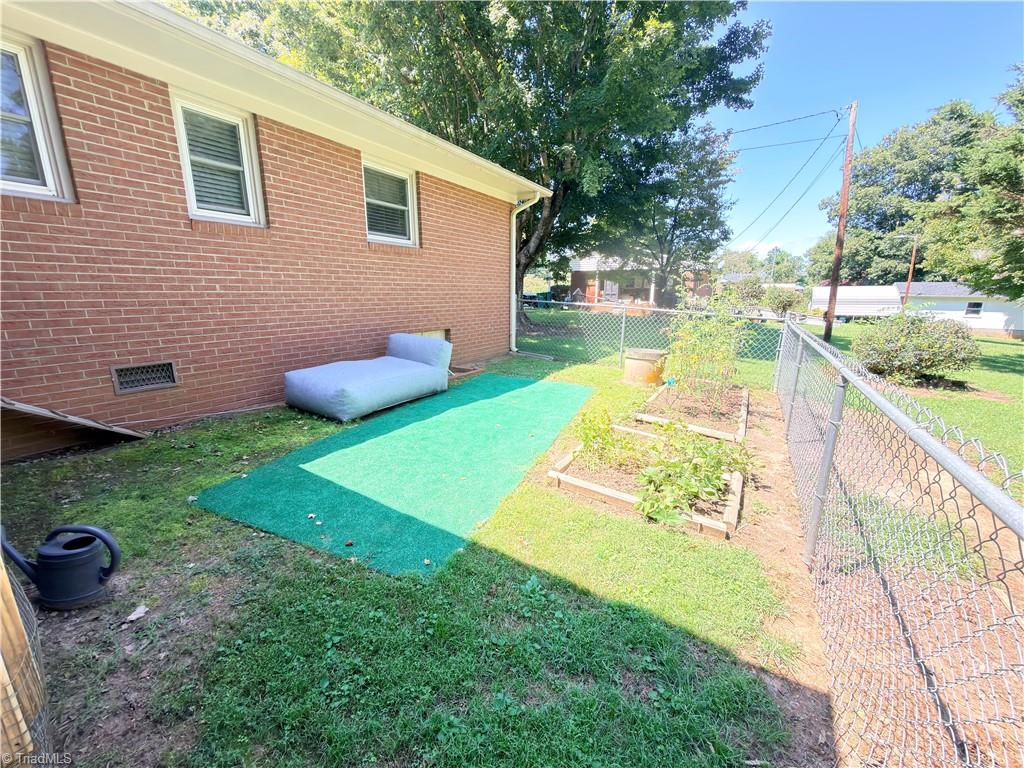 776 Country Club Drive
