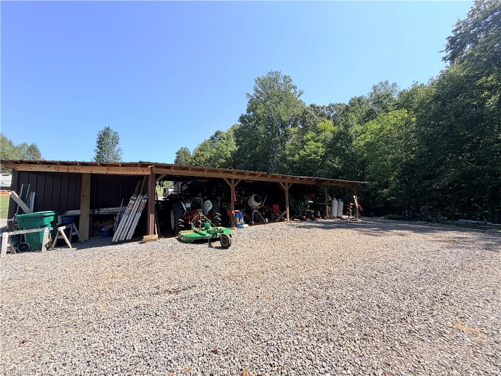 3933 Simmons Patton Road