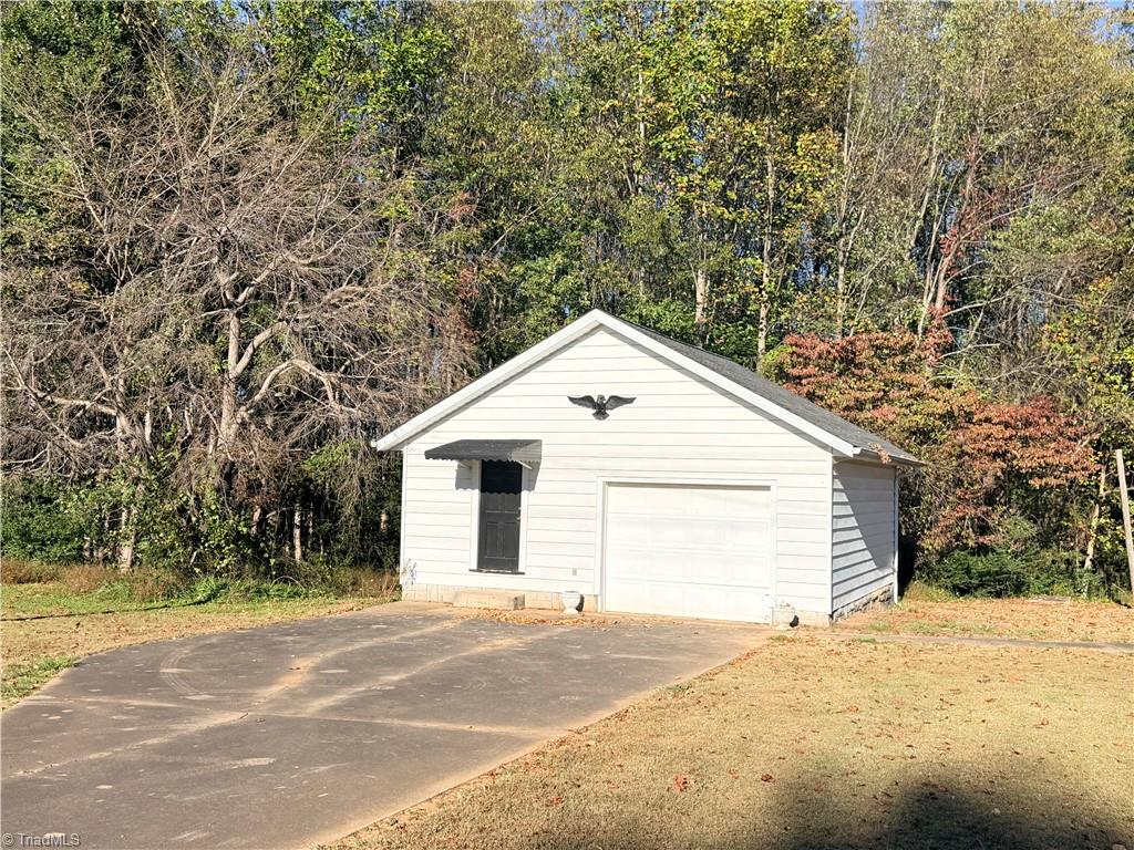 4904 Austin Little Mountain Road
