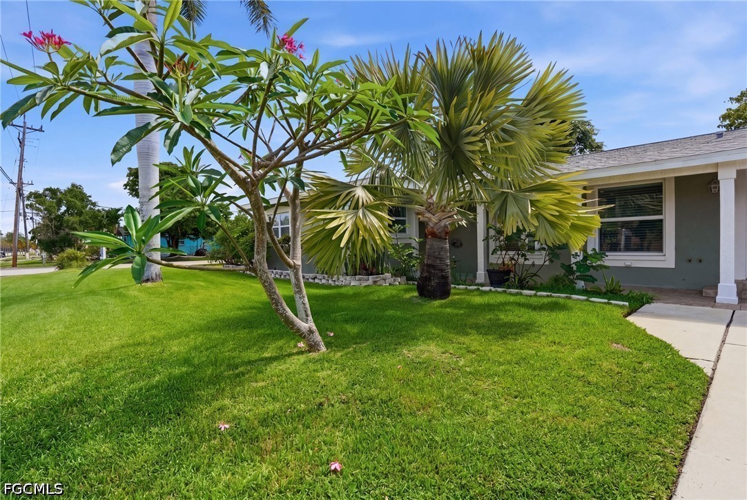5229 Pelican BLVD