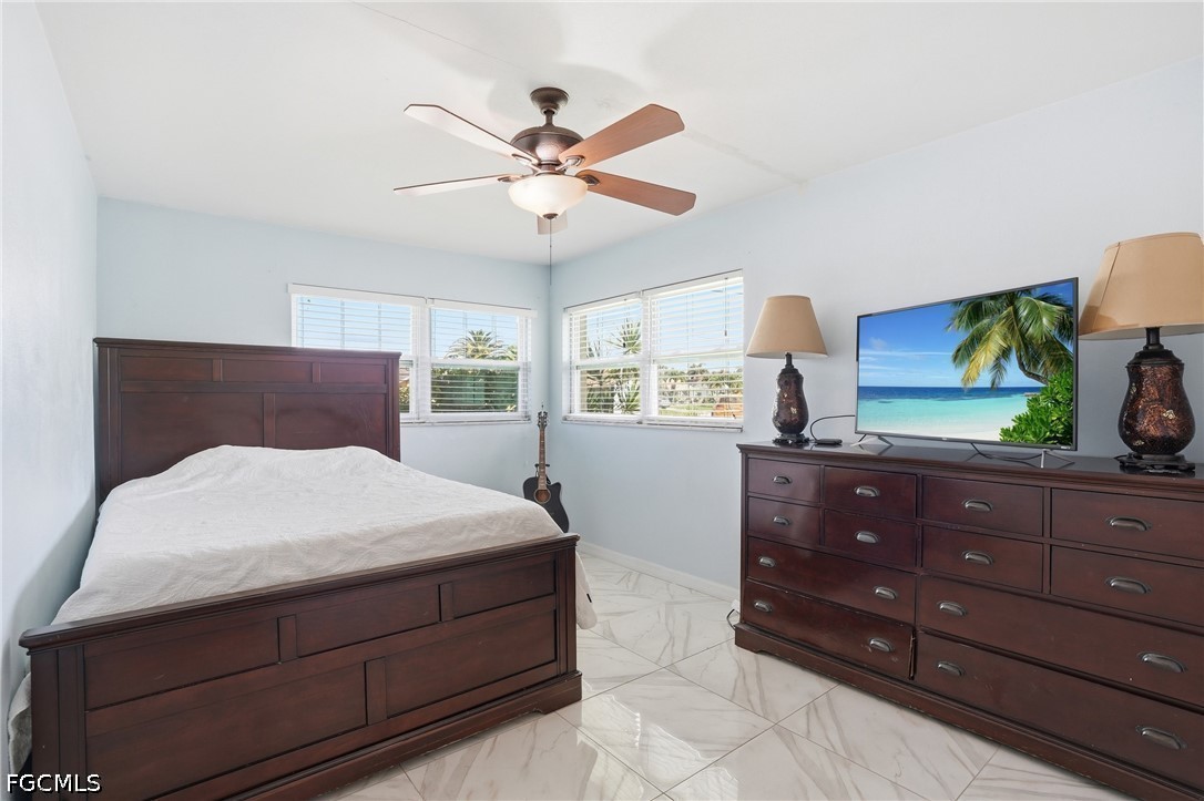 5229 Pelican BLVD