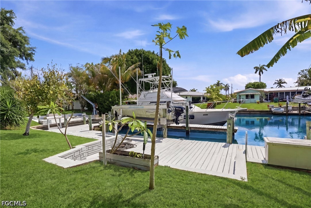 5229 Pelican BLVD