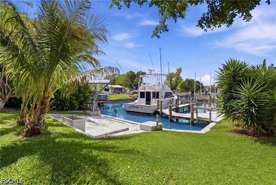5229 Pelican BLVD