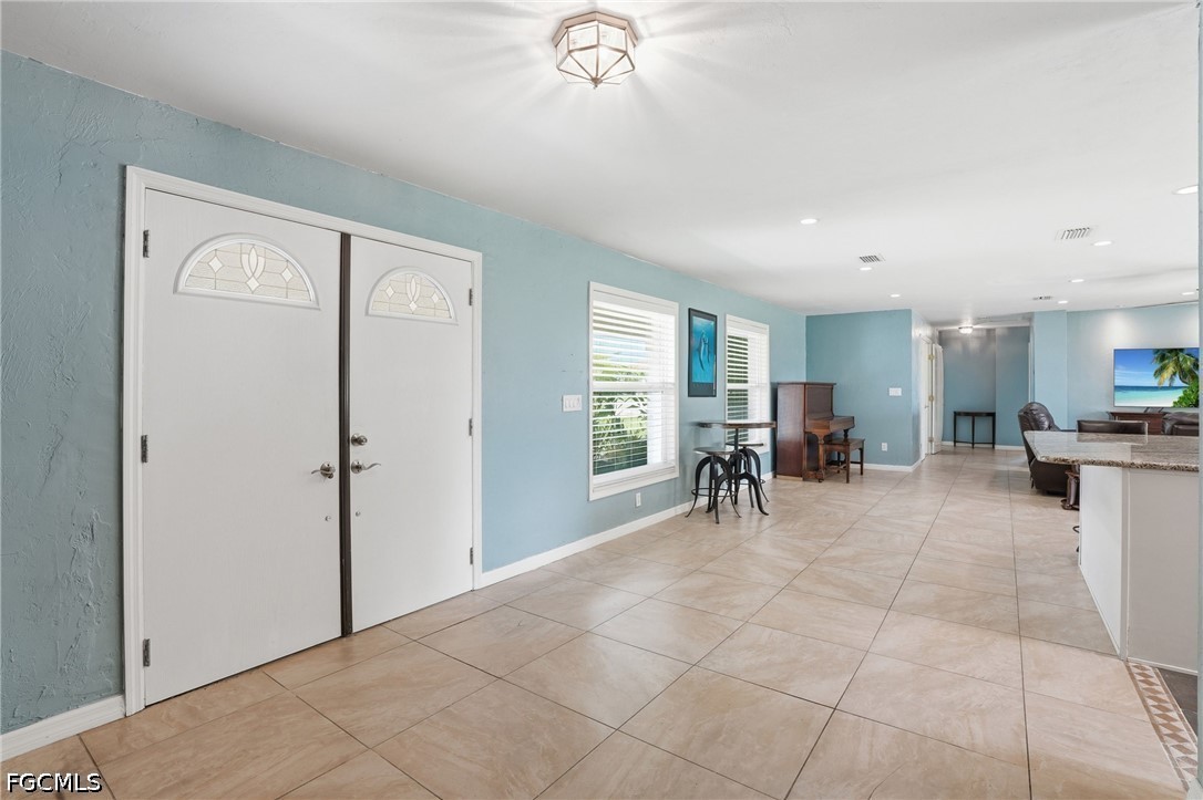 5229 Pelican BLVD