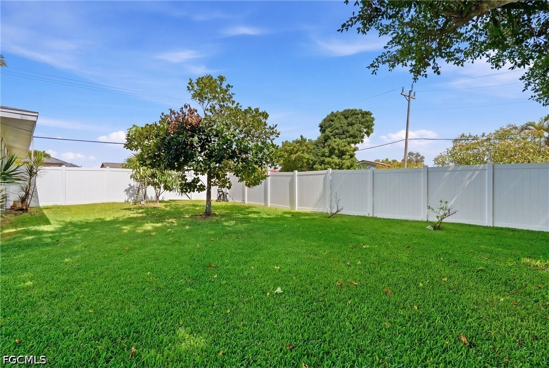 5229 Pelican BLVD