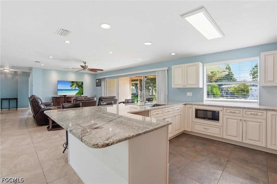 5229 Pelican BLVD