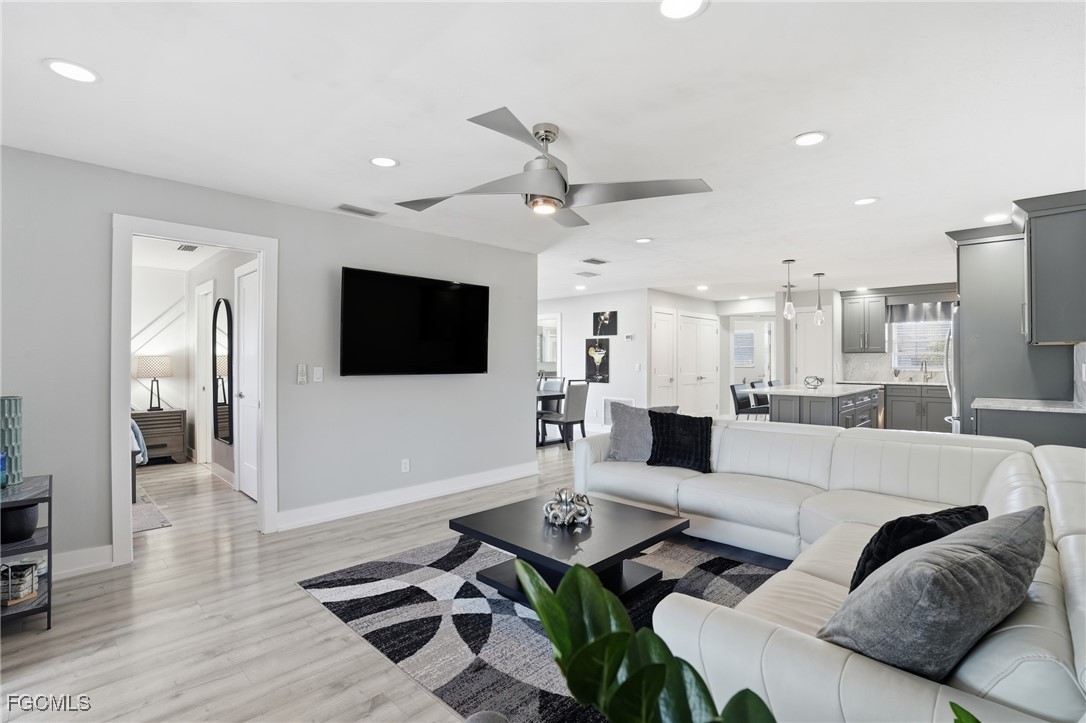 5102 Coronado PKWY 2