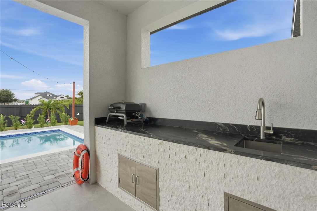 1720 NW 15th PL