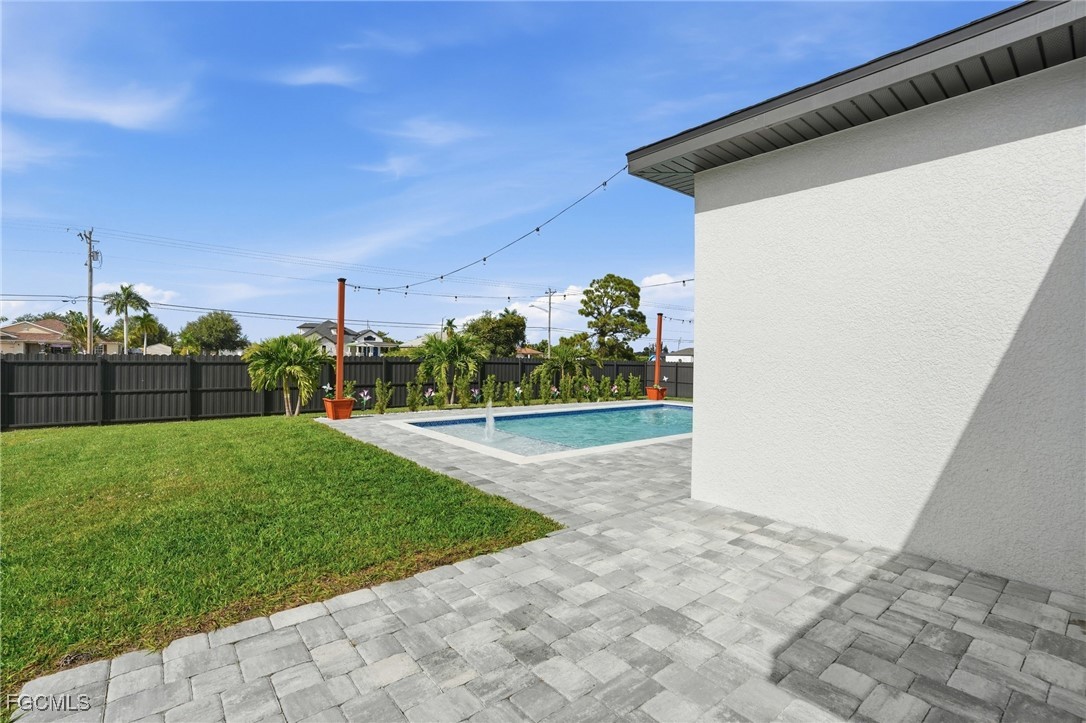 1720 NW 15th PL
