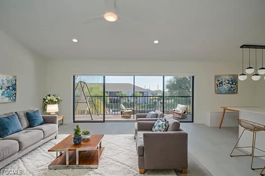 4727 SW 13th AVE 203