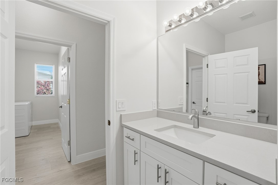 5267 Stratford CT